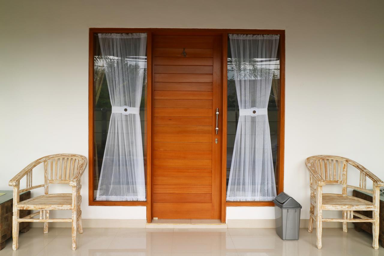 Aghasvina Guest House Canggu ภายนอก รูปภาพ