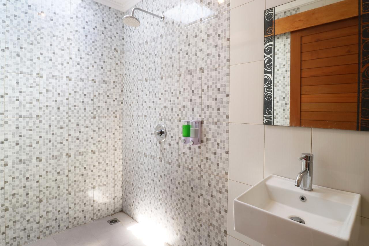 Aghasvina Guest House Canggu ภายนอก รูปภาพ