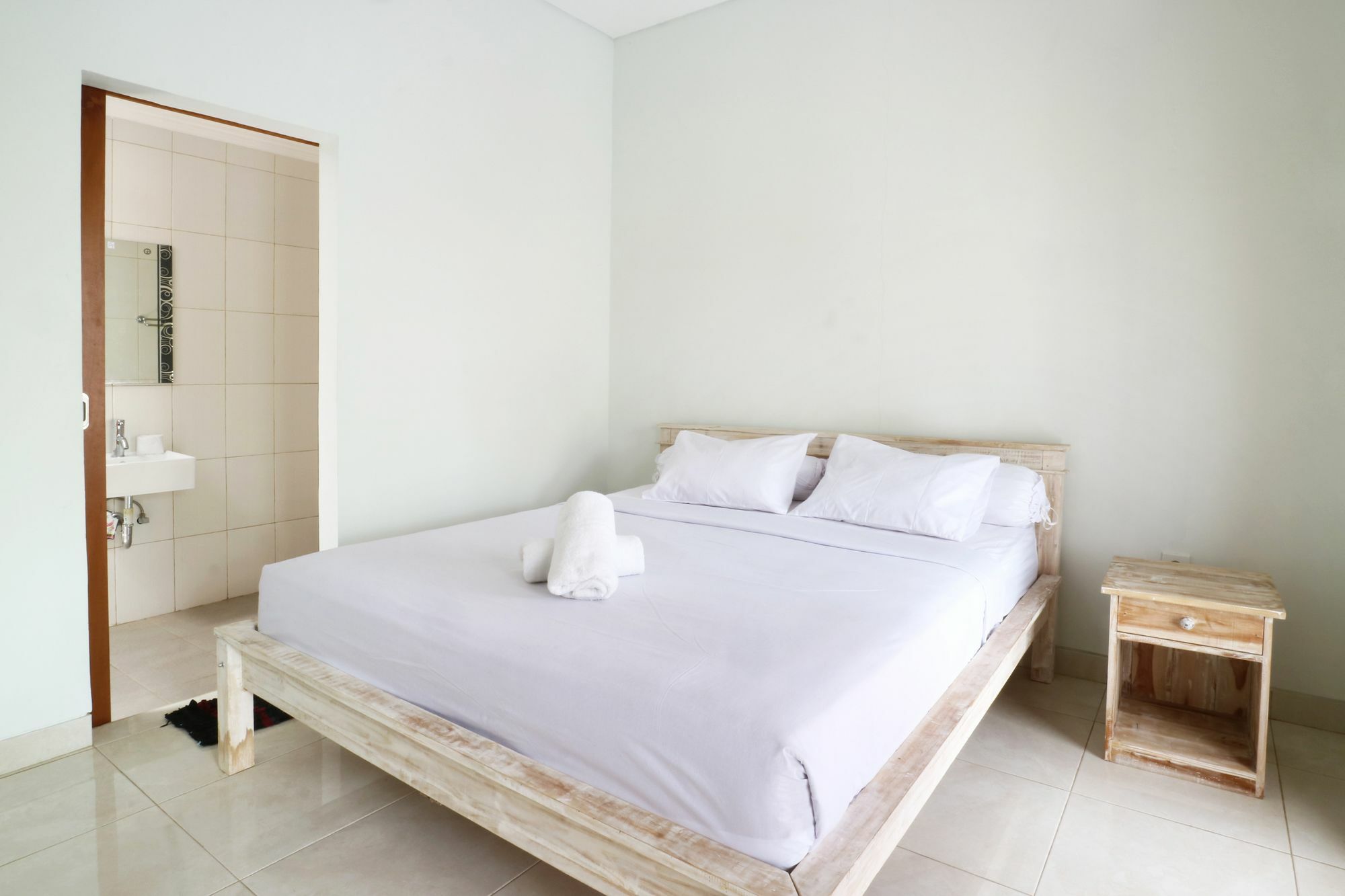 Aghasvina Guest House Canggu ภายนอก รูปภาพ